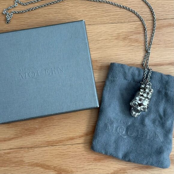 Alexander McQueen Silver Crystal Mohawk Skull Pendant Necklace - Picture 8 of 8